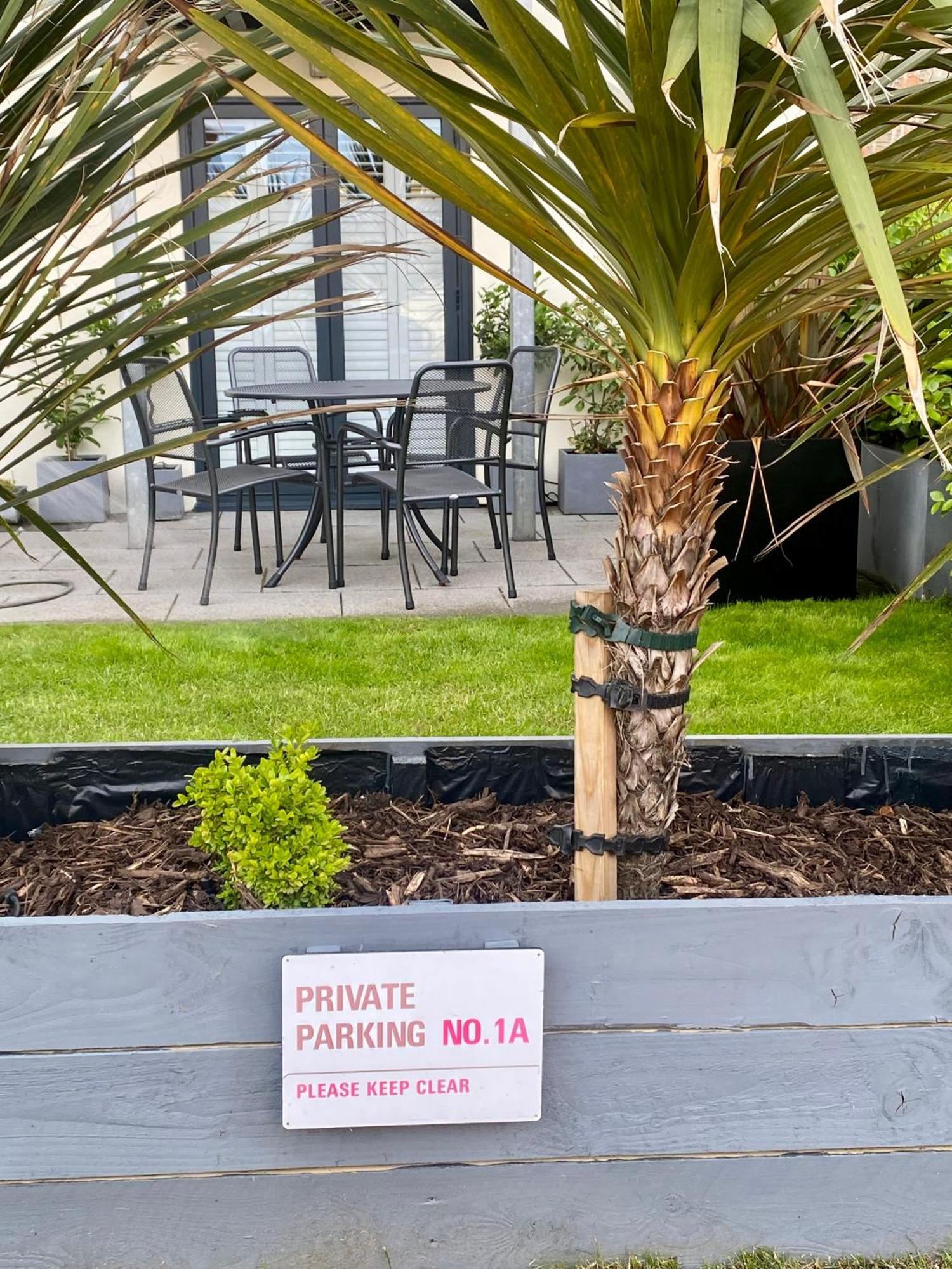 Retro Retreat, Sea View, Free Parking & Ev Plug-In Villa Whitby Exterior photo